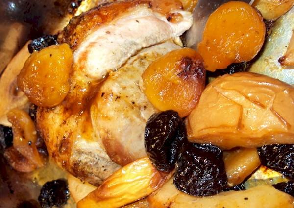 Poulet aux pommes de terre et fruits secs