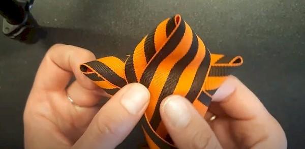 Méthode n°4 – broche en ruban de Saint-Georges 3