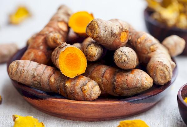 Racines de curcuma