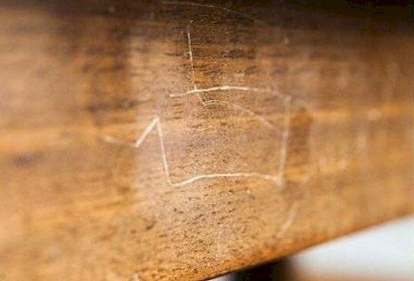 rayures sur les meubles