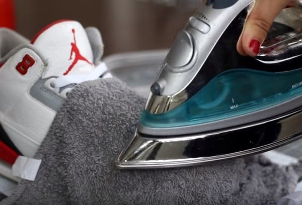 Débarrassez-vous des plis en lissant 2