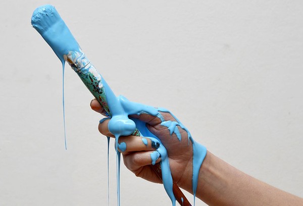 Peindre sur les mains