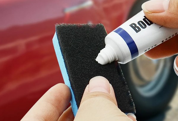 Cire à polir pour les rayures